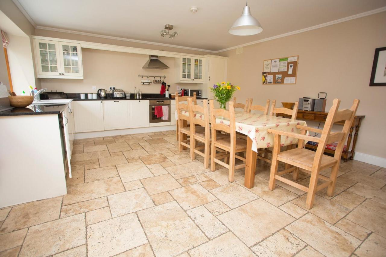 Decoy Country Cottages Navan Buitenkant foto