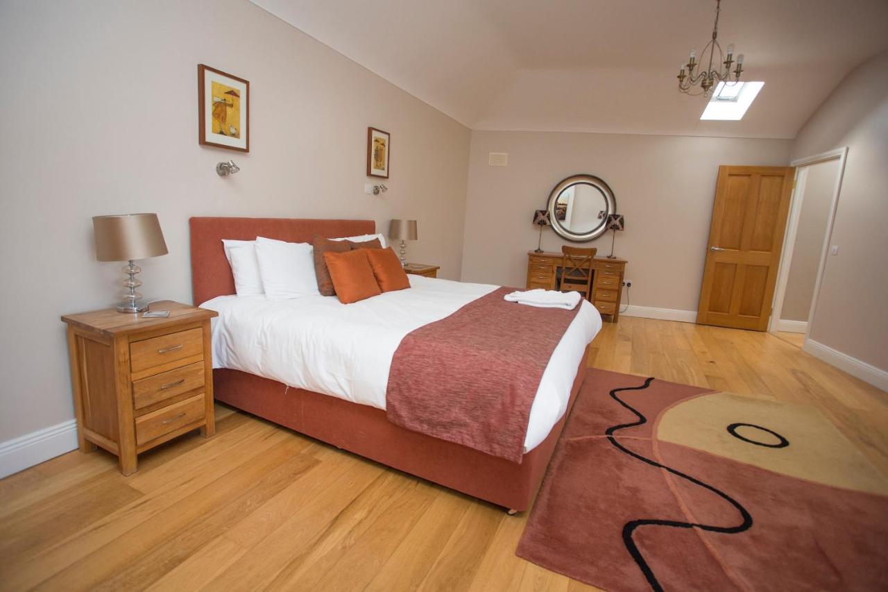 Decoy Country Cottages Navan Buitenkant foto
