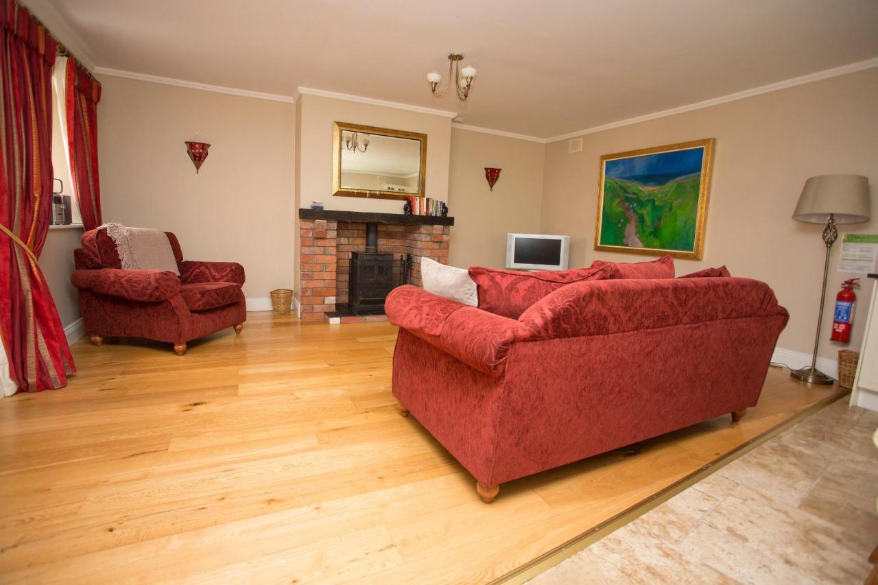 Decoy Country Cottages Navan Buitenkant foto