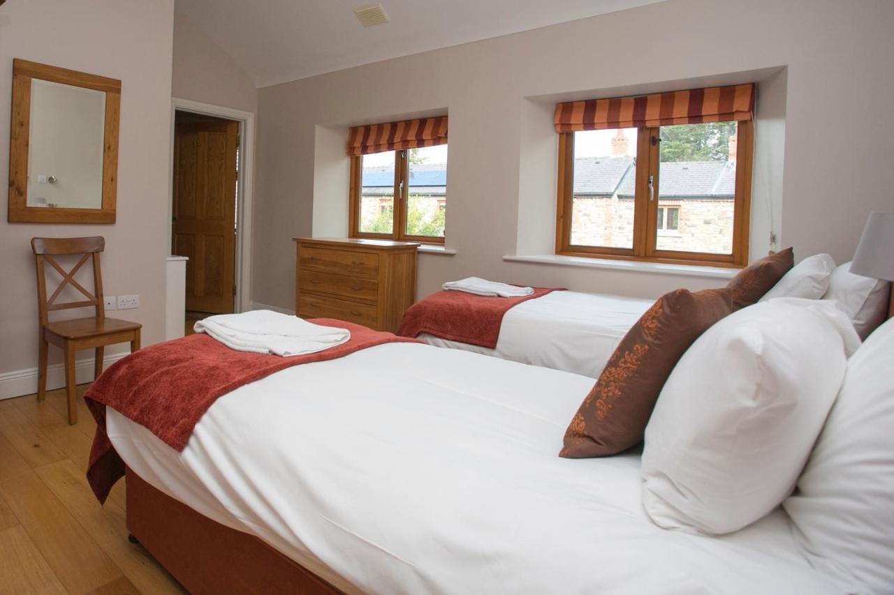 Decoy Country Cottages Navan Buitenkant foto