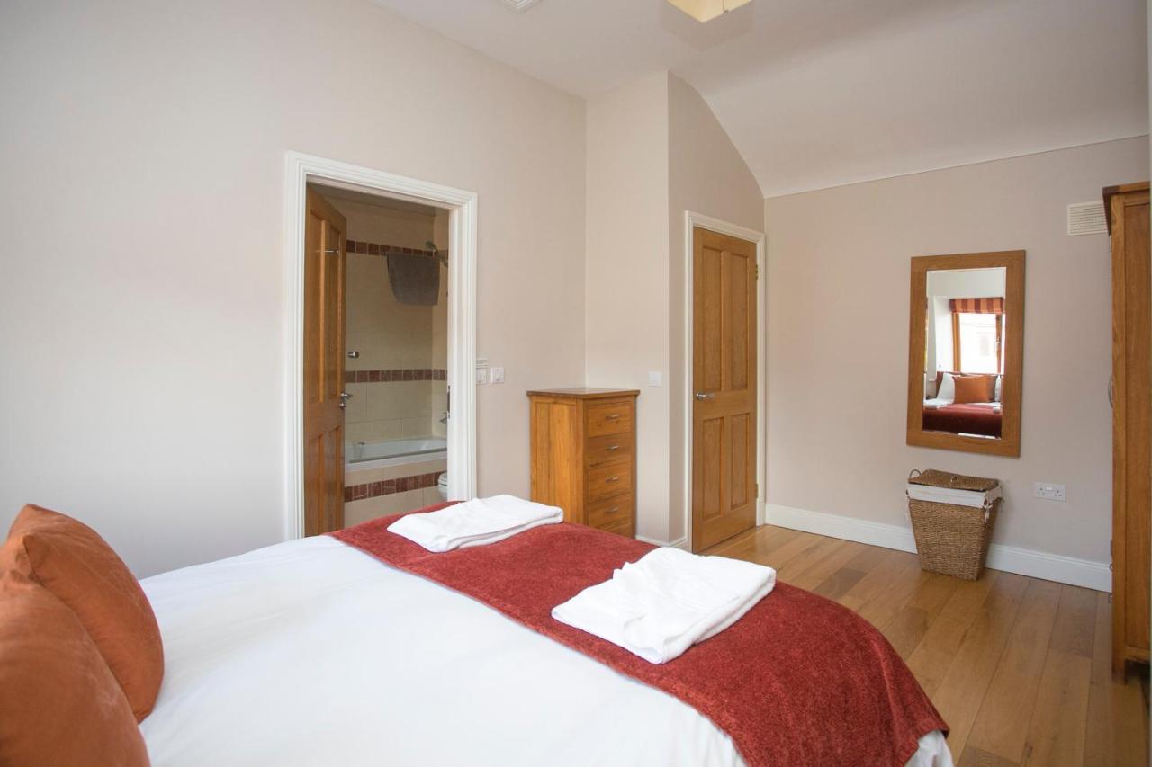 Decoy Country Cottages Navan Buitenkant foto